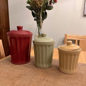 Ceramic canisters